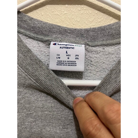 Champion Sweatshirt - Picture 4 of 4